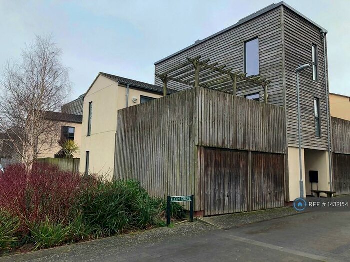 4 Bedroom Detached House To Rent In Elgin Grove, Street, BA16