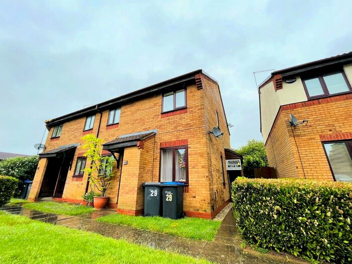 1 Bedroom Detached House To Rent In Muncaster Gardens, East Hunsbury, Northampton, NN4