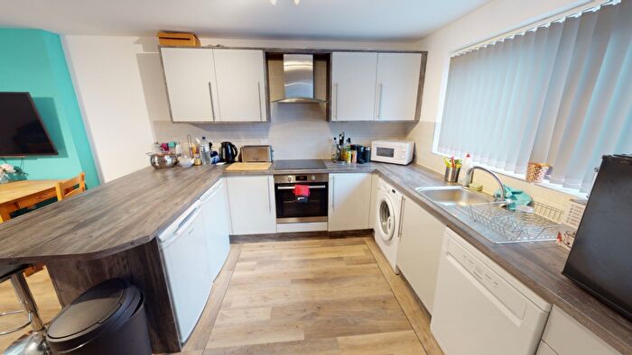 4 Bedroom Terraced House To Rent In Kilbourn Street, Nottingham, NG3