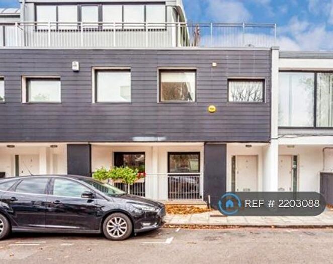 2 Bedroom Flat To Rent In City Road, London, EC1V