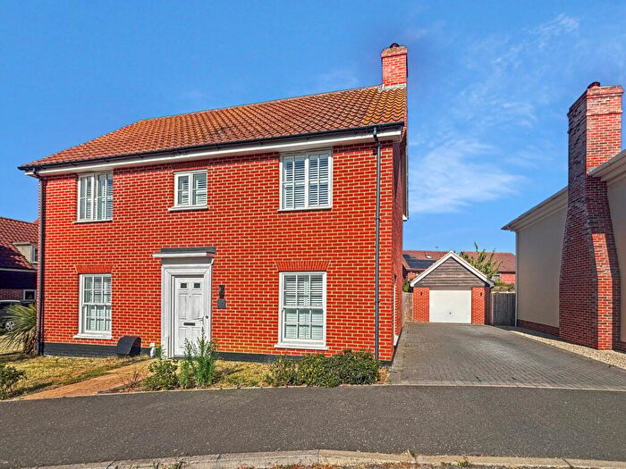 4 Bedroom Detached House For Sale In Wilfreds Way, Brightlingsea, Colchester, CO7