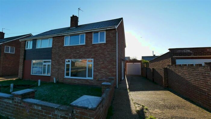 3 Bedroom Semi-Detached House To Rent In The Pound, St. Ives, Huntingdon, PE27