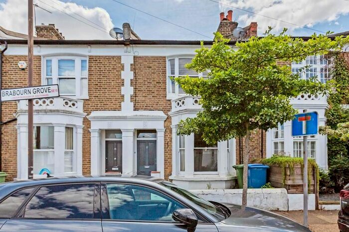 4 Bedroom Semi-Detached House To Rent In Brabourn Grove, London, SE15