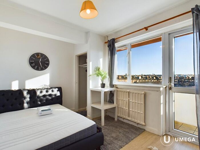 3 Bedroom Apartment To Rent In Westfield Court, Gorgie, Edinburgh, EH11