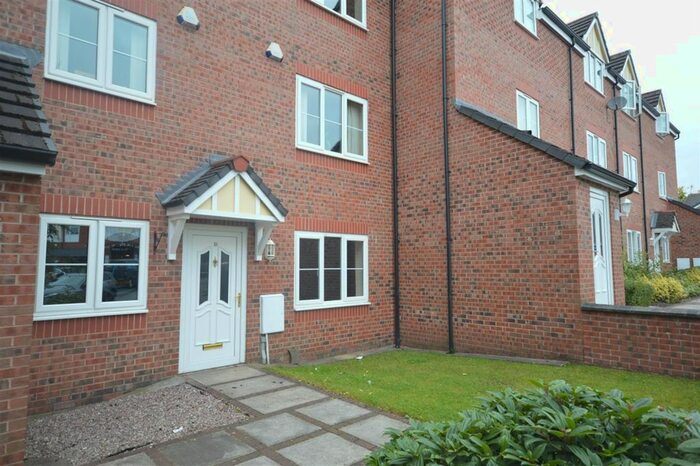 2 Bedroom Flat To Rent In Boundary Court, Morston Close, Manchester, M28