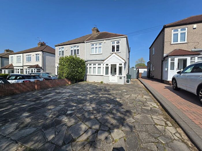 3 Bedroom Semi-Detached House To Rent In Princes Road, Dartford, DA1