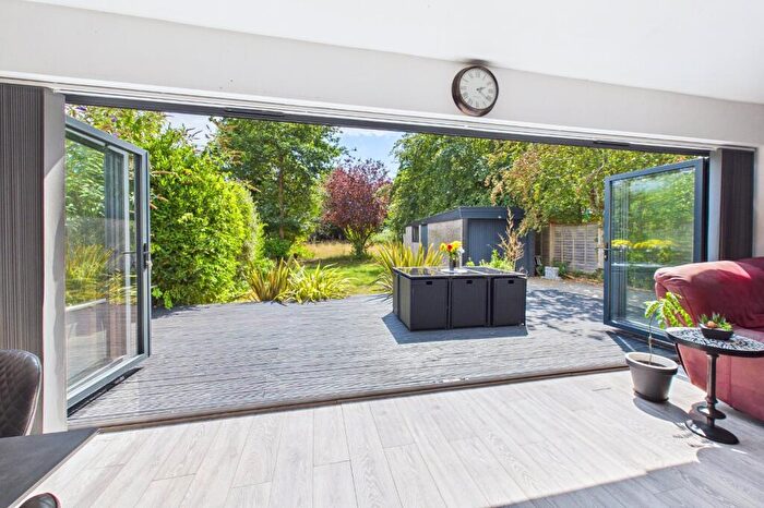 5 Bedroom Detached House For Sale In Anvil Crescent, Broadstone, Dorset, BH18 - Photo 3