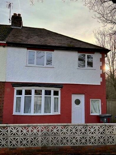 3 Bedroom House To Rent In Bedford Close, Derby, DE22