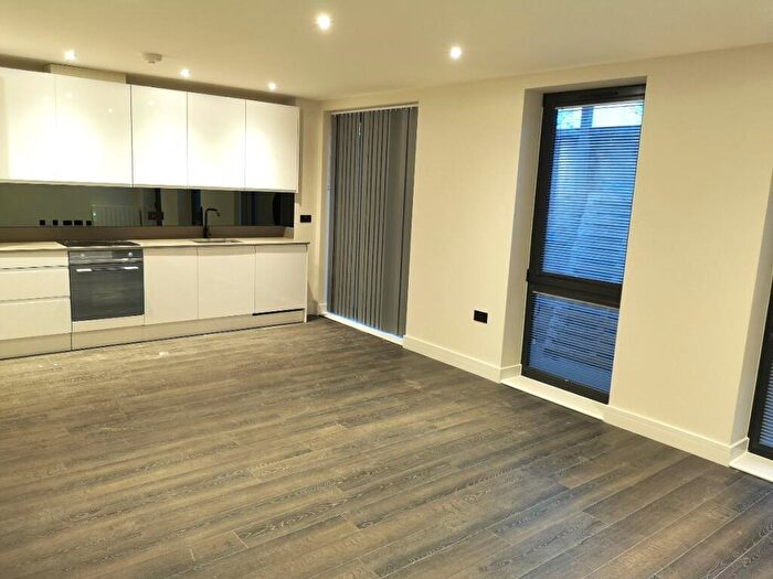 1 Bedroom Flat To Rent In Granville Road, London, NW2