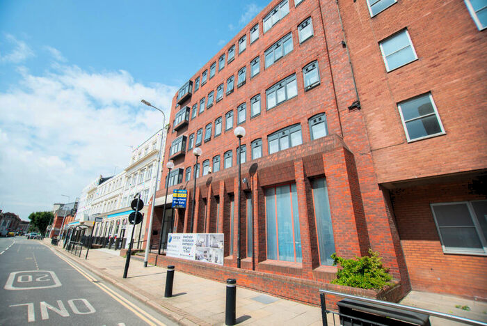 1 Bedroom Flat To Rent In Apartment George House, HU1