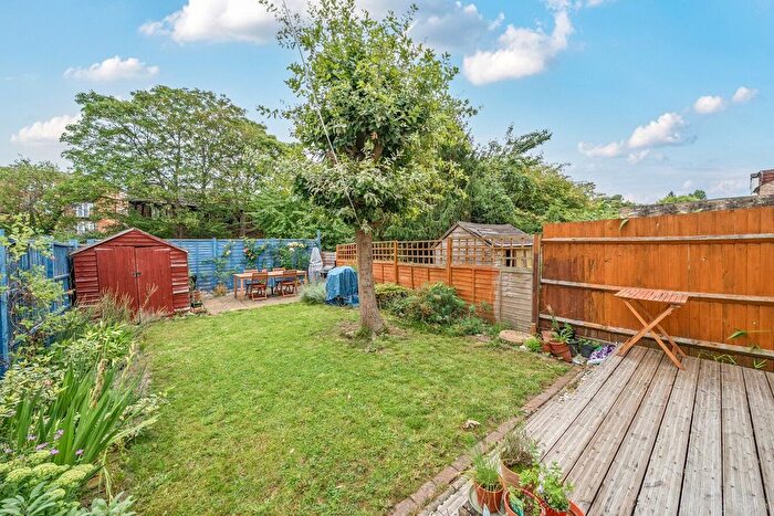 2 Bedroom Flat For Sale In Eastdown Park, Hither Green, London, SE13