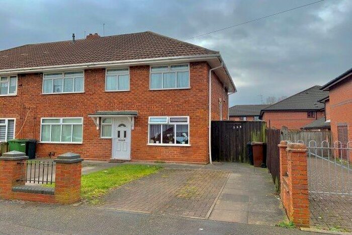 2 Bedroom Maisonette To Rent In Willis Pearson Avenue, Bilston, WV14