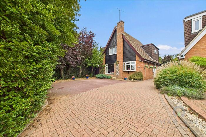 3 Bedroom Detached House For Sale In Upton Close, Kingsthorpe, Northampton, Northamptonshire, NN2