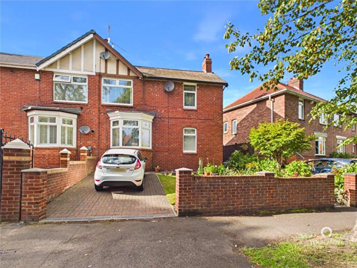 3 Bedroom Semi Detached House For Sale In Ell-Dene Crescent, Gateshead, NE10