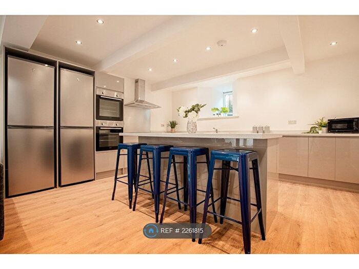 6 Bedroom Terraced House To Rent In College Street, Sheffield, S10