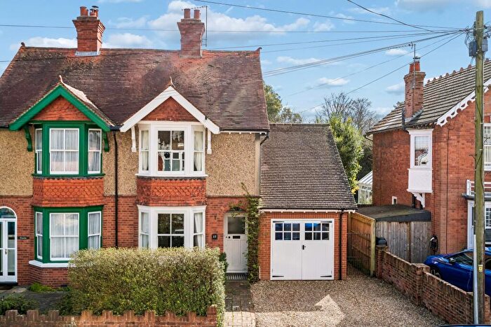 3 Bedroom Semi Detached House For Sale In Penyston Road, Maidenhead, SL6