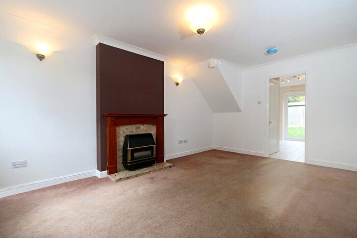 2 Bedroom End Of Terrace House To Rent In Marlborough Drive, Stourbridge, DY8