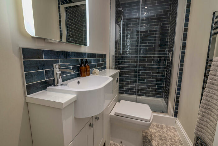 1 Bedroom Flat To Rent In Apartment Powell House - Bed, LN5