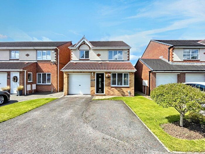 3 Bedroom Detached House For Sale In Balmoral Drive, Peterlee, Durham, SR8