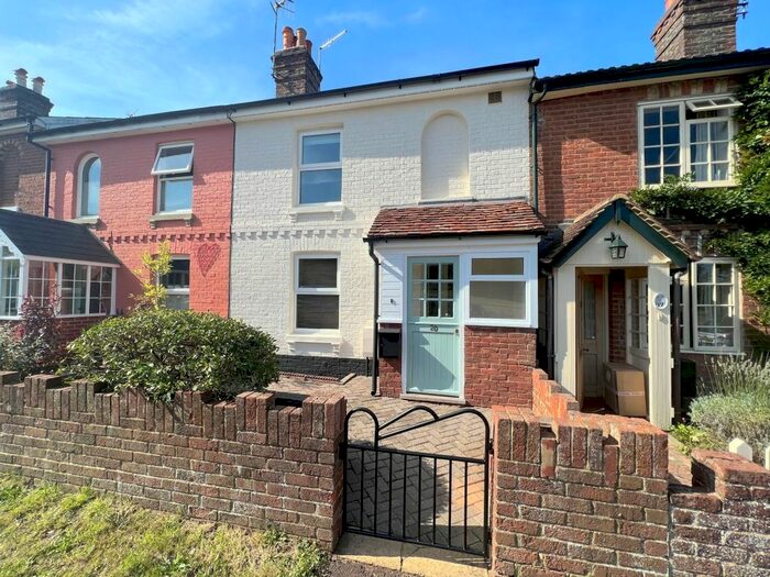 3 Bedroom Terraced House To Rent In Common View, Rusthall, TN4