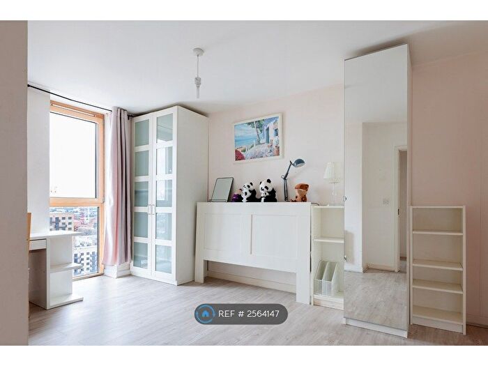 3 Bedroom Flat To Rent In Arboretum Place, Barking, IG11