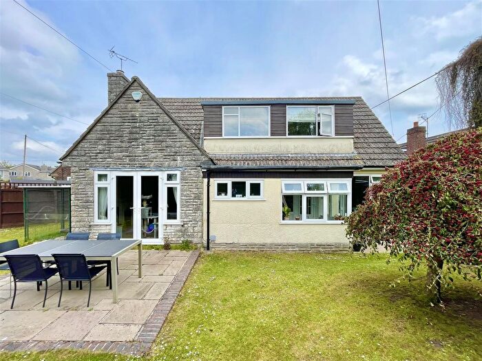 4 Bedroom Detached House For Sale In Rectory Road, Broadmayne, Dorchester, DT2