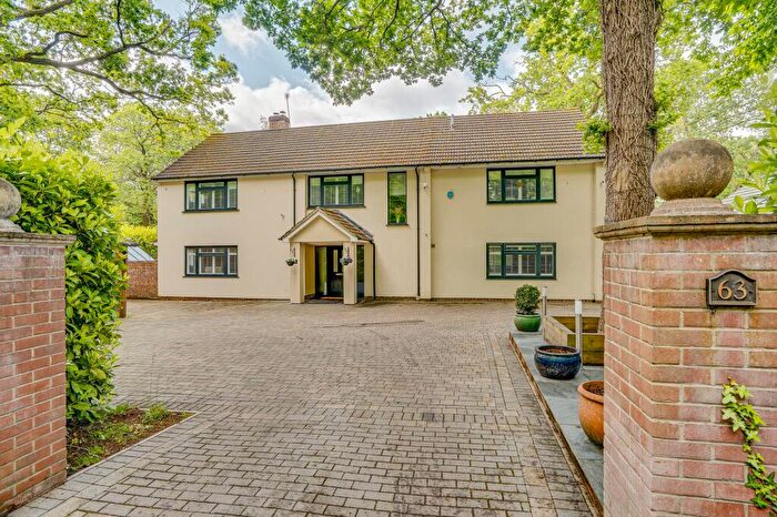 5 Bedroom Detached House For Sale In Hocombe Road, Hiltingbury, SO53