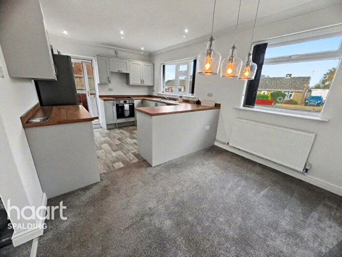 3 Bedroom Detached House For Sale In Daniels Gate, Long Sutton, PE12