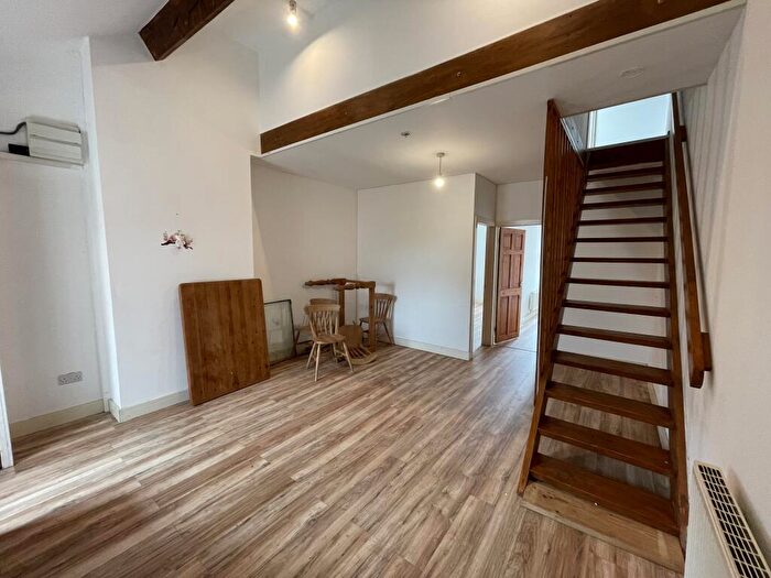 3 Bedroom Flat To Rent In Great North Road, Woodlands, Doncaster, DN6