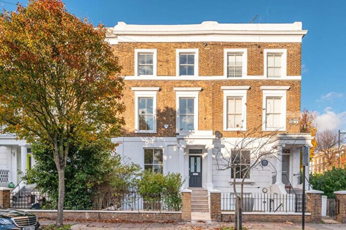 4 Bedroom House To Rent In Downham Road, East Canonbury, London, N1