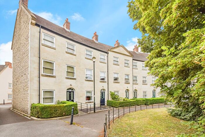 3 Bedroom Town House For Sale In Hobbs Road, Shepton Mallet, Somerset, BA4
