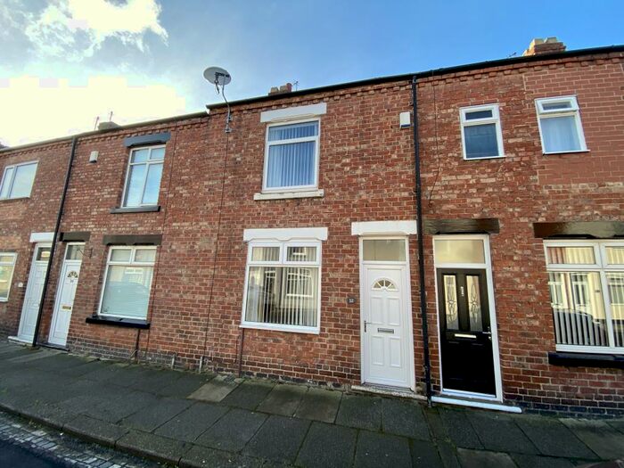 2 Bedroom Terraced House To Rent In Lewes Road/Eastbourne - Darlington, DL1