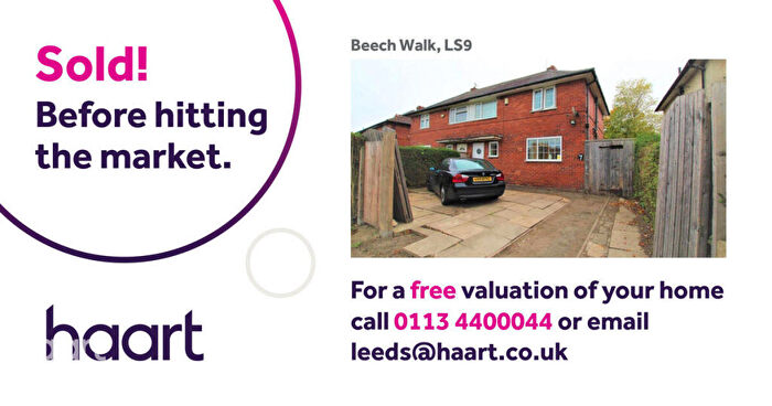 3 Bedroom Semi Detached House For Sale In Beech Walk, Leeds, LS9