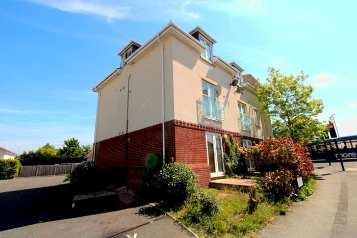 2 Bedroom Flat To Rent In Ringwood Road, Poole, BH14