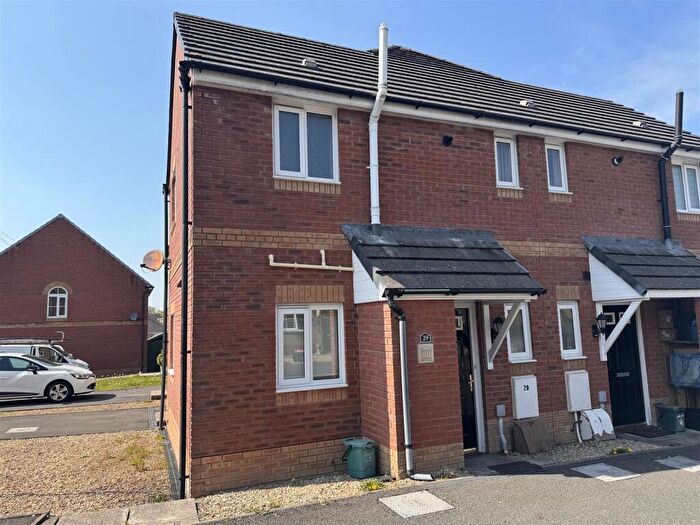 1 Bedroom End Of Terrace House For Sale In Ffordd Y Glowyr, Betws, Ammanford, SA18