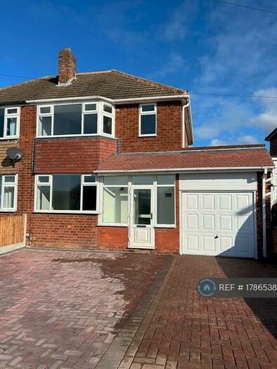 3 Bedroom Semi-Detached House To Rent In Gorsy Bank Road, Hockley, Tamworth, B77