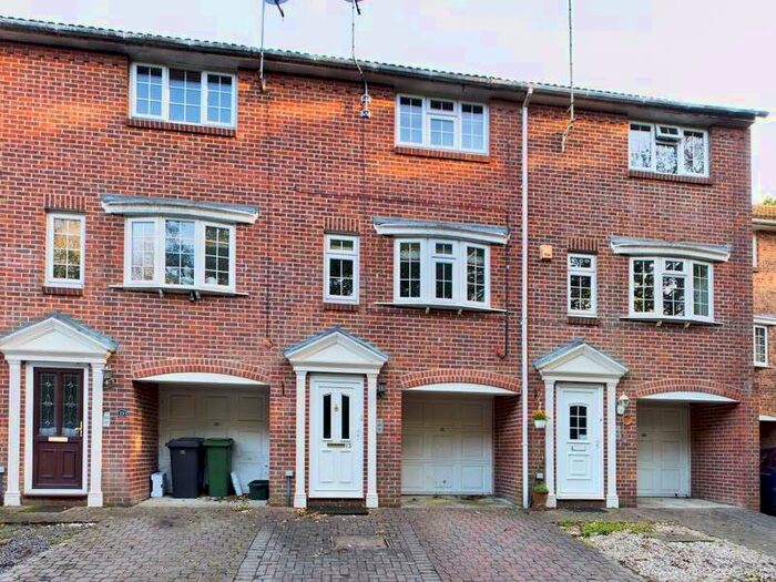 2 Bedroom Property To Rent In Longacre Rise Chineham, Basingstoke, RG24