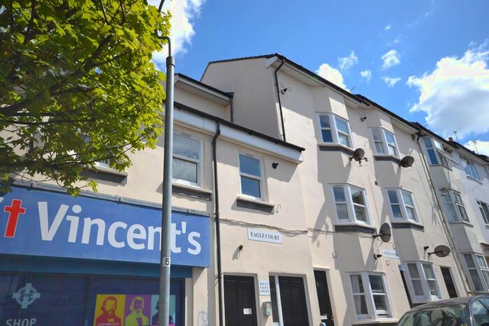 3 Bedroom Flat To Rent In Lewes Road, Brighton, BN2