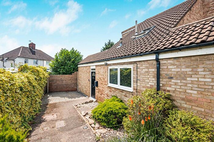4 Bedroom End Of Terrace House For Sale In Wheatfield, Hatfield, AL10