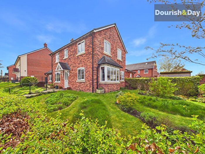 3 Bedroom Detached House For Sale In Wrexham Road, Whitchurch, SY13