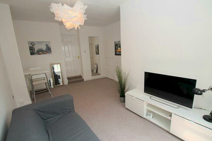 1 Bedroom Flat To Rent In Summerhill Road, St George, Bristol, BS5