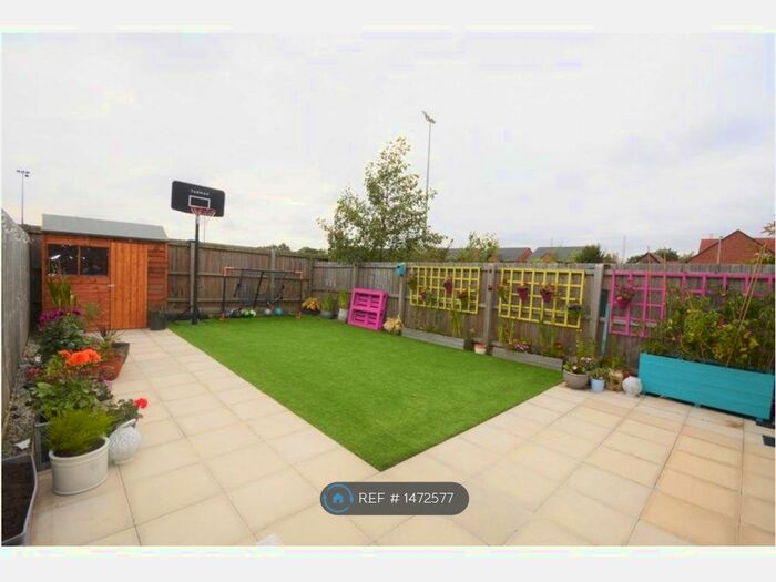 3 Bedroom Semi-Detached House To Rent In Harrow Drive, Stockport, SK4