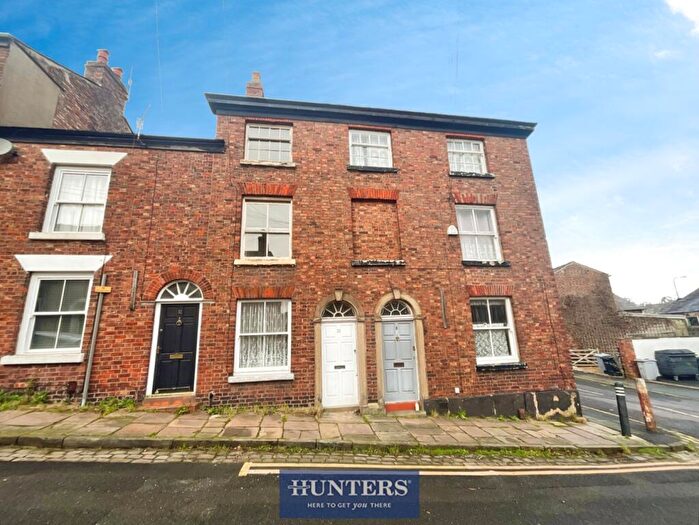 2 Bedroom House For Sale In Chapel Street, Macclesfield, SK11