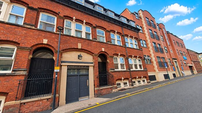 2 Bedroom Flat To Rent In King Street, Wakefield, West Yorkshire, WF1