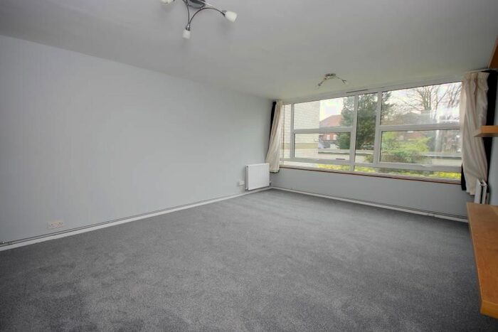 2 Bedroom Flat To Rent In Christchurch Avenue, N Finchley, N12