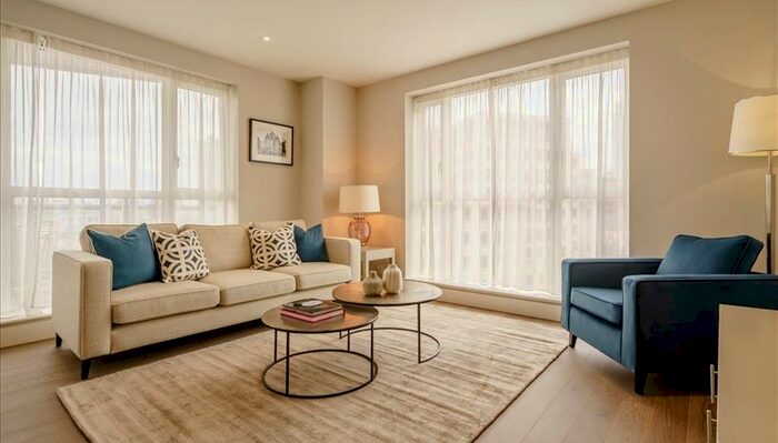 2 Bedroom Flat To Rent In Westferry Circus, E14