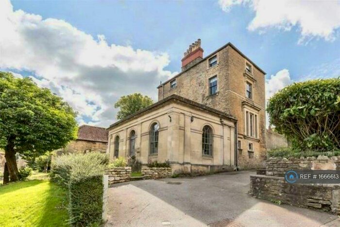 3 Bedroom Semi-Detached House To Rent In Bath Street, Frome, BA11