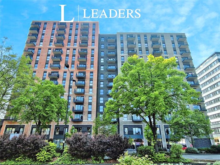 2 Bedroom Flat To Rent In Victoria Avenue, SS2