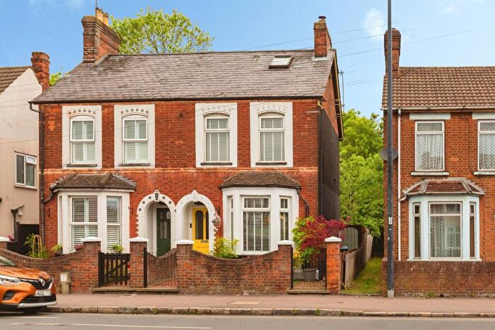 2 Bedroom Semi-Detached House For Sale In Cambridge Street, Aylesbury, HP20