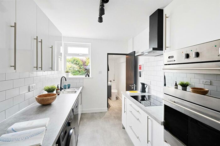 6 Bedroom House To Rent In Conygre Road, Filton, Bristol, BS34